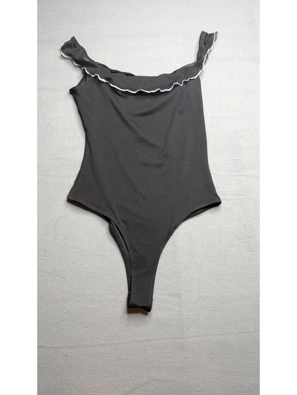 Princess Polly Bodysuit Womens 6 Black Off Shoulder Ruffle Mesh Thong Stretch - Picture 4 of 5